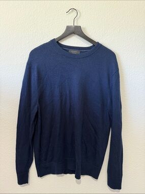Banana Republic Men's Navy 100% Wool Crewneck Sweater
